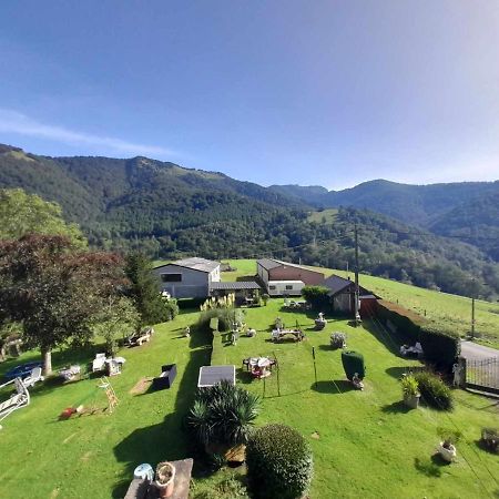 Ferme Arboucau Hotel Peyrouse ภายนอก รูปภาพ
